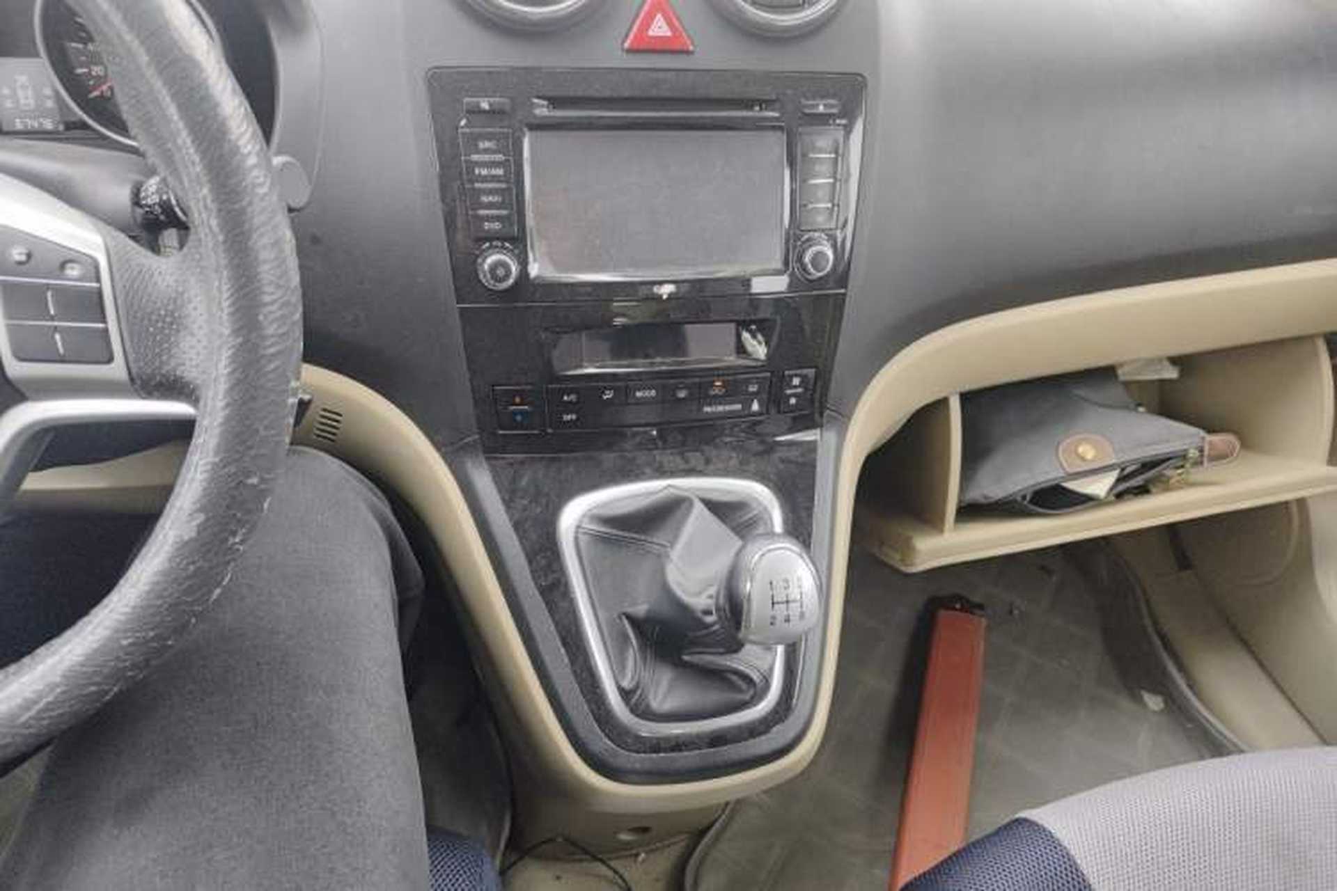 Used Haval H6 2011 2.0L Manual Two-Wheel Drive Elite Version Audio And AC Panel