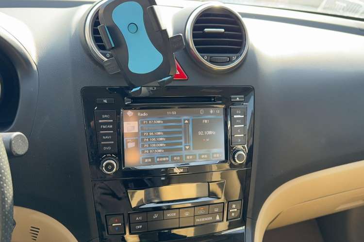 Used Haval H6 2011 2.0L Manual Two-Wheel Drive Elite Version Audio And AC Panel