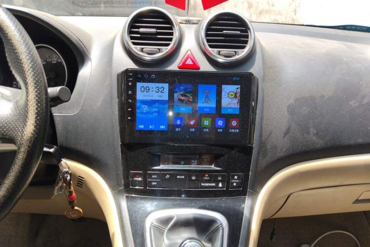 Used Haval H6 2011 2.0L Manual Two-Wheel Drive Elite Version Audio And AC Panel