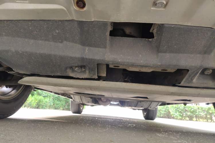 Used Haval H6 2011 2.0L Manual Two-Wheel Drive Elite Version Chassis Front