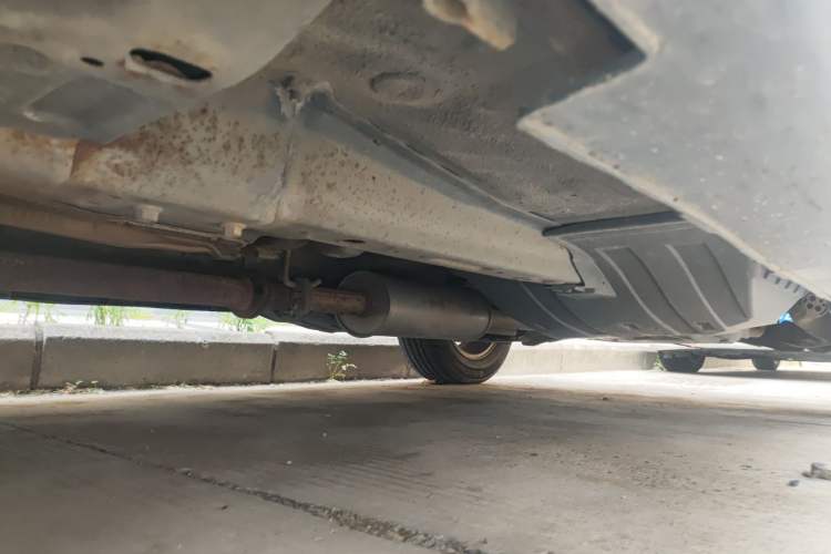 Used Haval H6 2011 2.0L Manual Two-Wheel Drive Elite Version Chassis Front Left