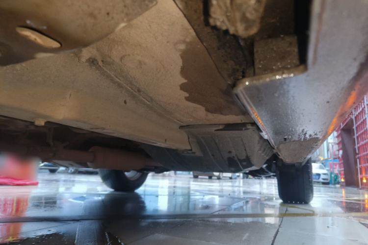 Used Haval H6 2011 2.0L Manual Two-Wheel Drive Elite Version Chassis Front Left