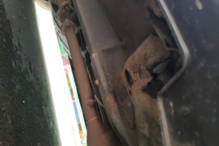 Used Haval H6 2011 2.0L Manual Two-Wheel Drive Elite Version Chassis Front Right