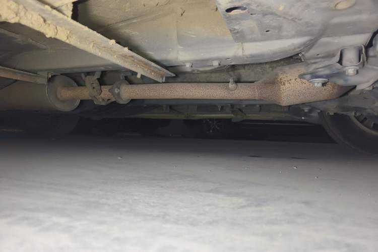 Used Haval H6 2011 2.0L Manual Two-Wheel Drive Elite Version Chassis Front Right