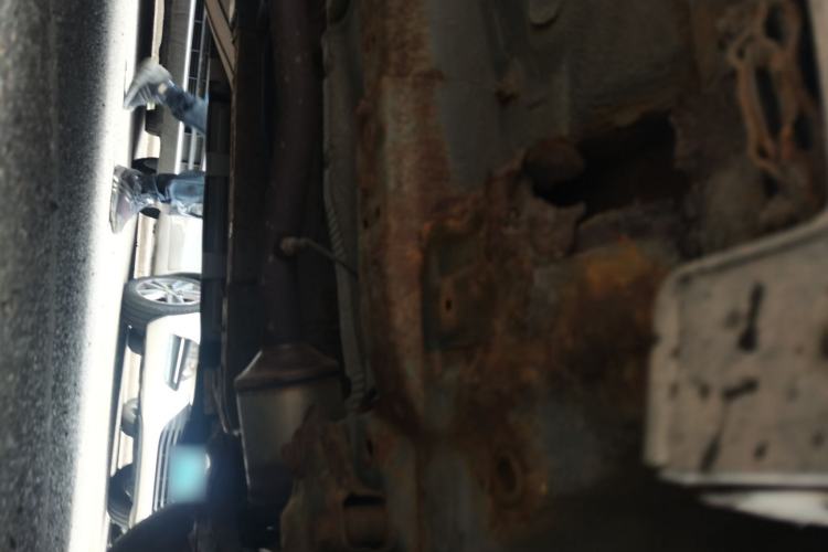 Used Haval H6 2011 2.0L Manual Two-Wheel Drive Elite Version Chassis Front Right