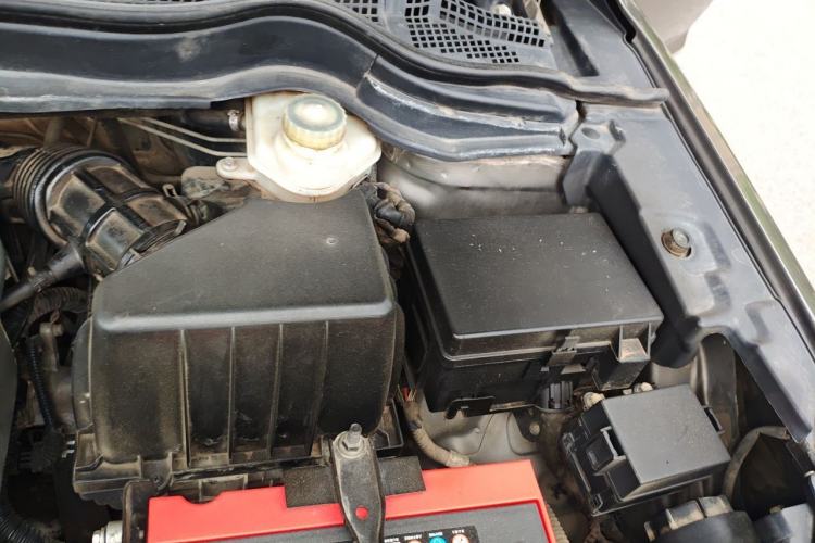 Used Haval H6 2011 2.0L Manual Two-Wheel Drive Elite Version Engine Bay Left