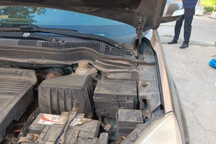 Used Haval H6 2011 2.0L Manual Two-Wheel Drive Elite Version Engine Bay Left