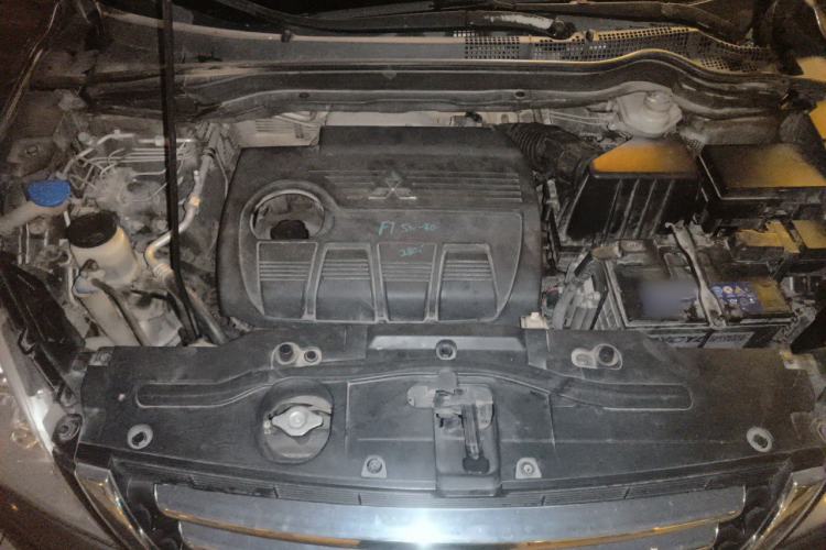 Used Haval H6 2011 2.0L Manual Two-Wheel Drive Elite Version Engine Bay