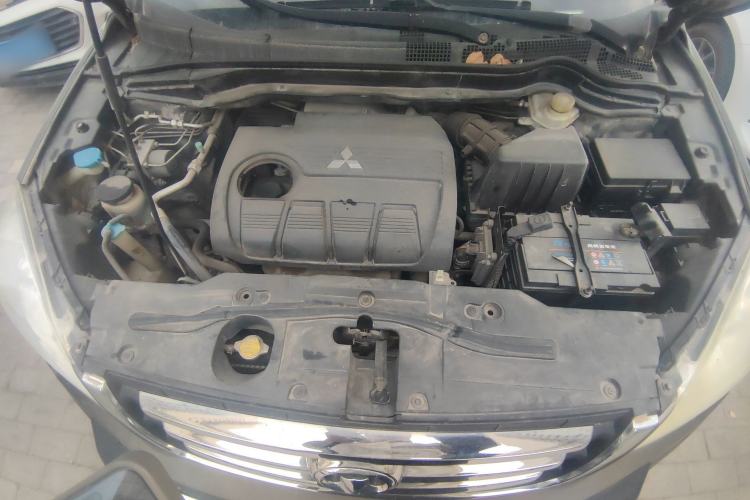 Used Haval H6 2011 2.0L Manual Two-Wheel Drive Urban Version Engine Bay