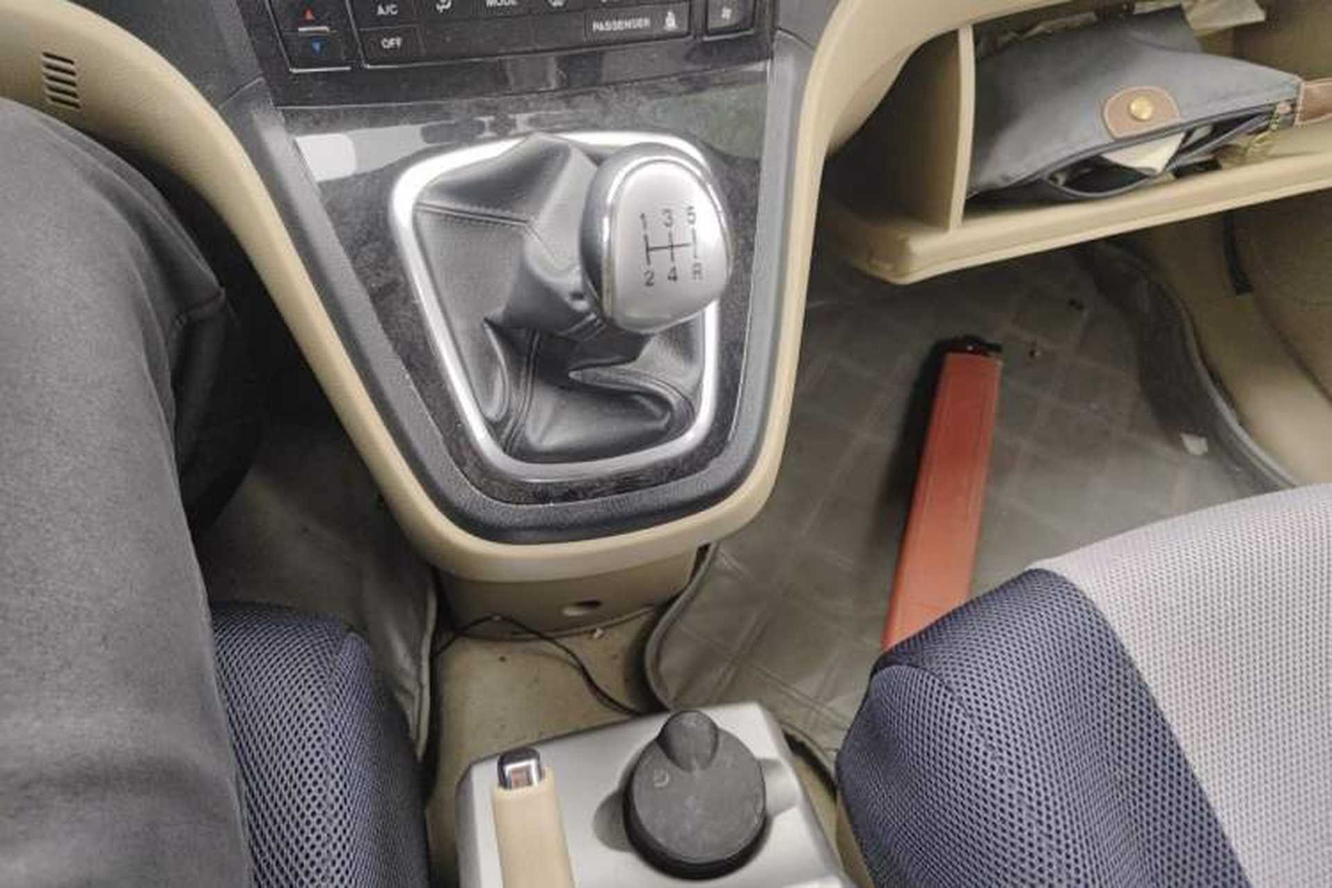 Used Haval H6 2011 2.0L Manual Two-Wheel Drive Elite Version Gear Lever