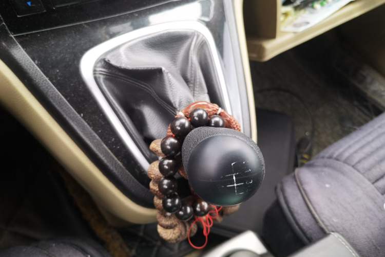 Used Haval H6 2011 2.0L Manual Two-Wheel Drive Elite Version Gear Lever
