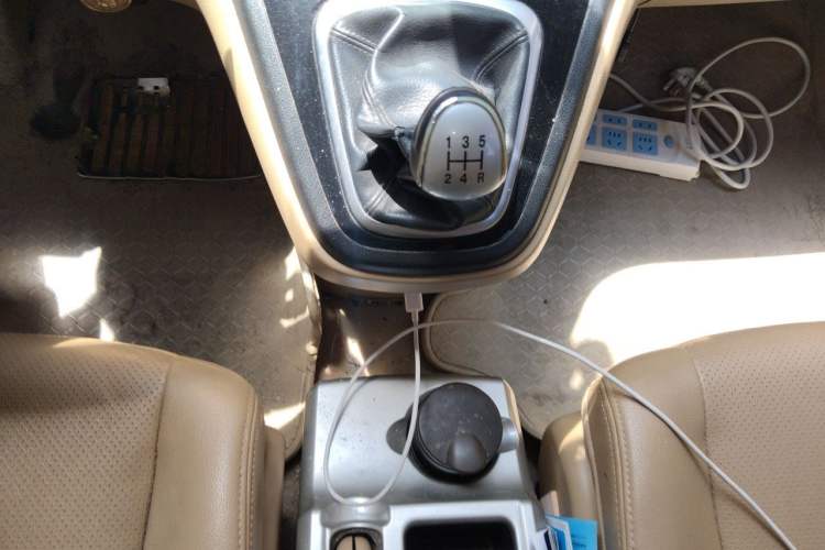 Used Haval H6 2011 2.0L Manual Two-Wheel Drive Elite Version Gear Lever