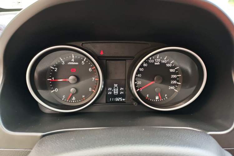Used Haval H6 2011 2.0L Manual Two-Wheel Drive Elite Version Instrument Cluster
