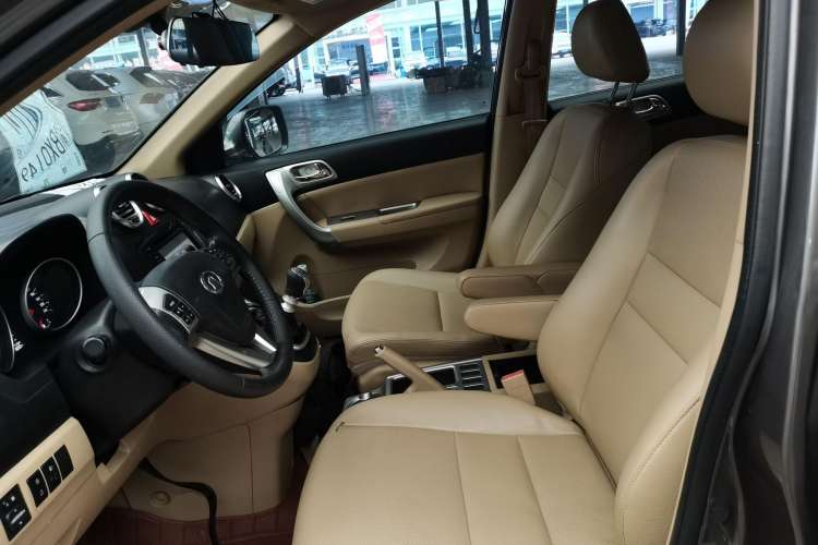 Used Haval H6 2011 Green Silence 2.0T Manual Two-Wheel Drive Elite Model Left Front Seat