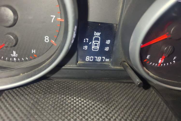 Used Haval H6 2011 2.0L Manual Two-Wheel Drive Elite Version Odometer Close Up