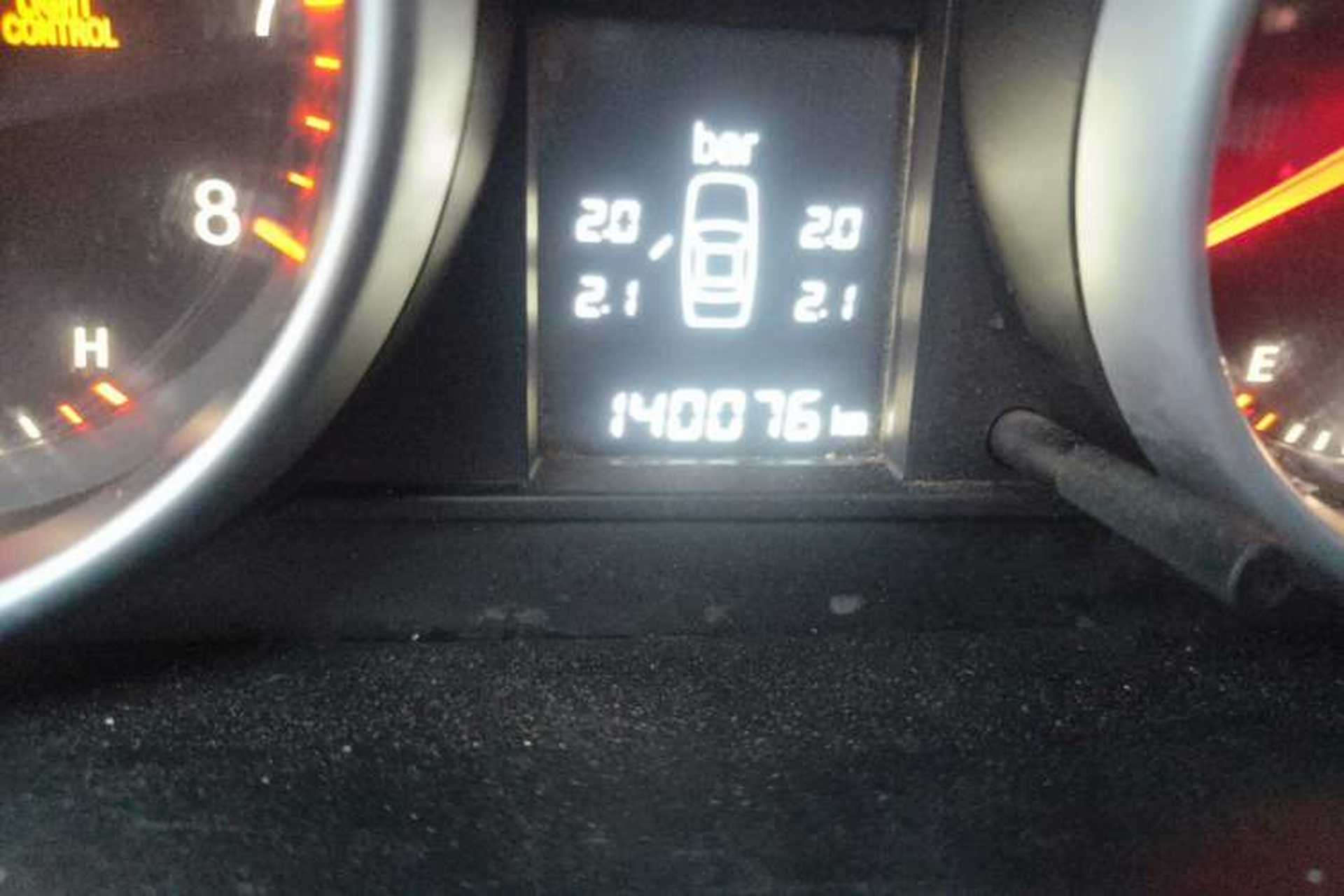 Used Haval H6 2011 2.0L Manual Two-Wheel Drive Elite Version Odometer Close Up