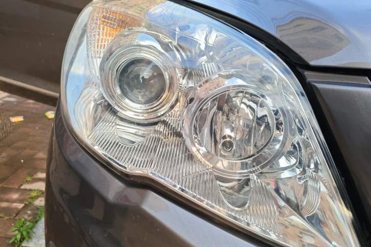 Used Haval H6 2011 2.0L Manual Two-Wheel Drive Elite Version Right Front Headlight