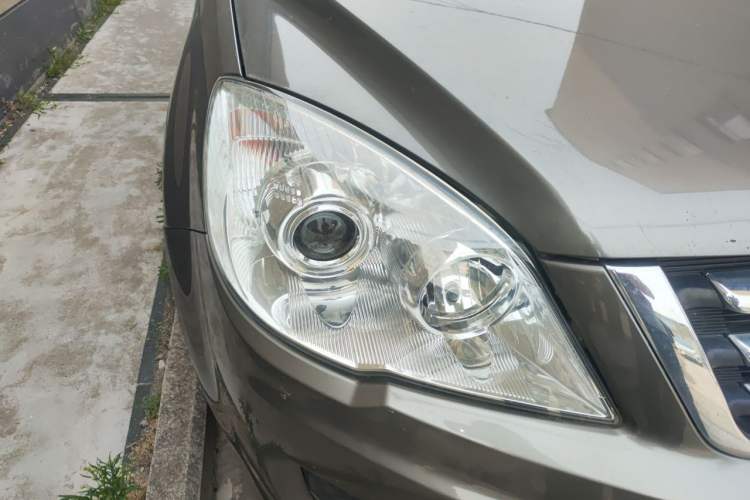 Used Haval H6 2011 2.0L Manual Two-Wheel Drive Elite Version Right Front Headlight
