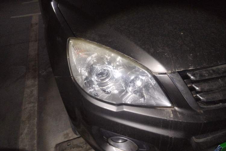 Used Haval H6 2011 2.0L Manual Two-Wheel Drive Elite Version Right Front Headlight