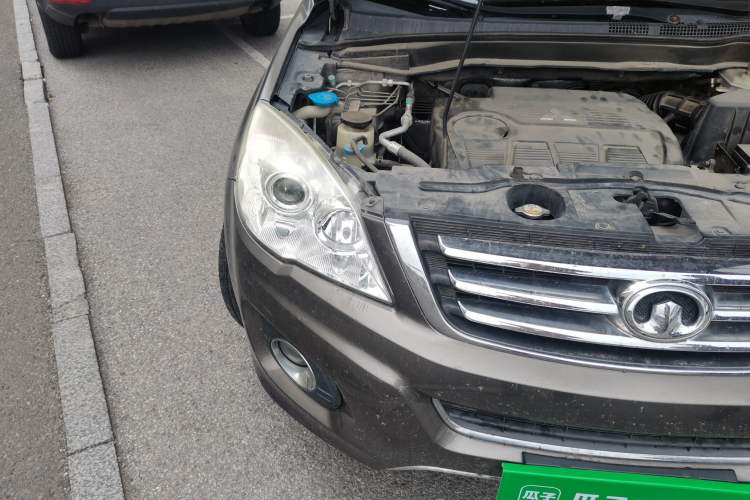 Used Haval H6 2011 2.0L Manual Two-Wheel Drive Elite Version Right Front Headlight