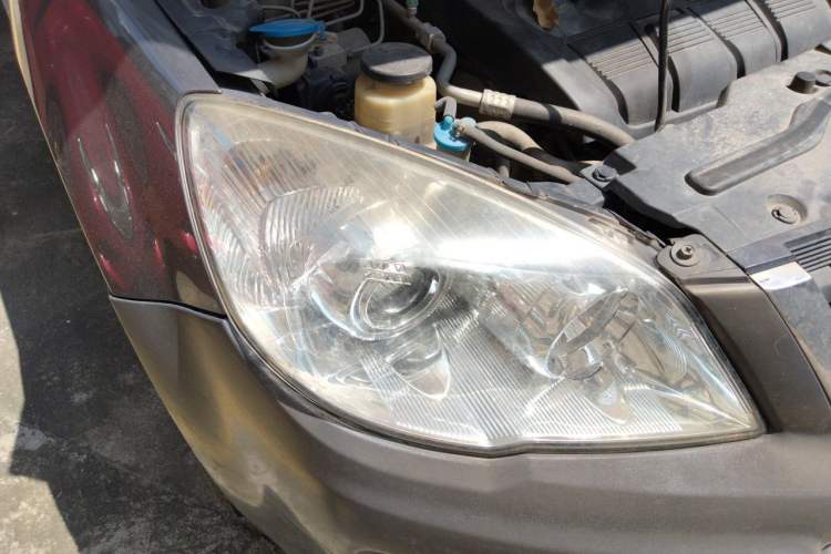 Used Haval H6 2011 2.0L Manual Two-Wheel Drive Elite Version Right Front Headlight