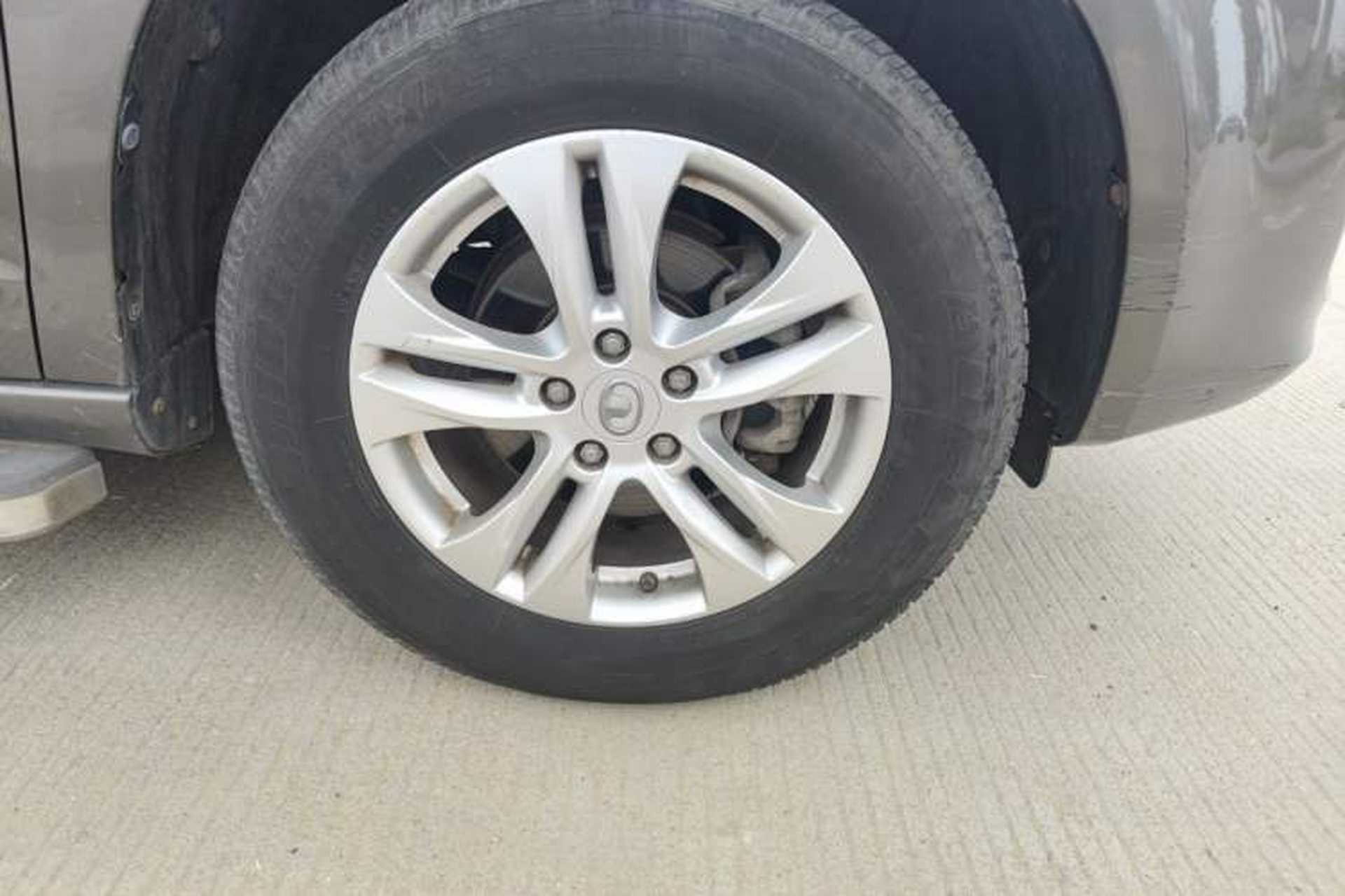Used Haval H6 2011 2.0L Manual Two-Wheel Drive Elite Version Right Front Wheel Hub