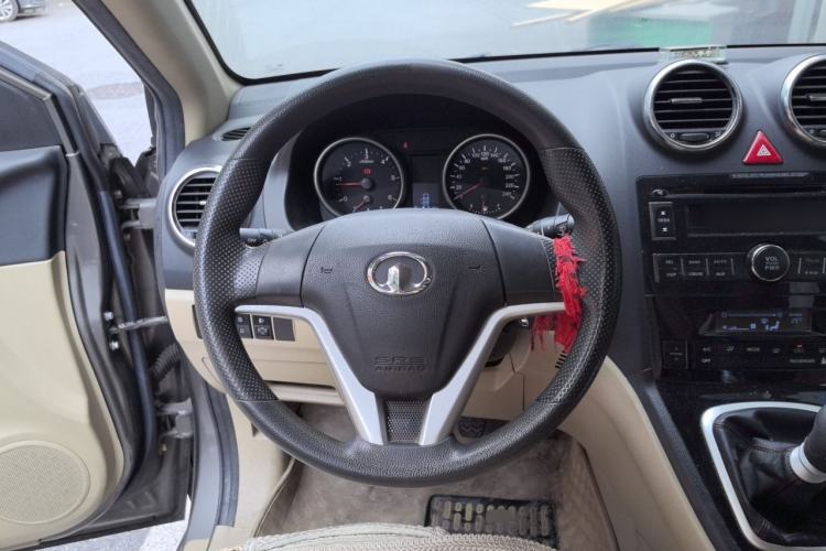 Used Haval H6 2011 Green Silence 2.0T Manual Two-Wheel Drive Urban Model Steering Wheel