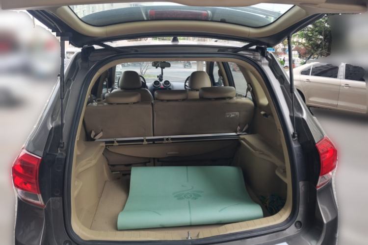 Used Haval H6 2011 2.0L Manual Two-Wheel Drive Elite Version Trunk