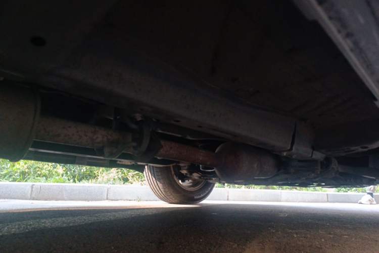 Used Haval H6 2011 Green Silence 2.0T Manual Two-Wheel Drive Elite Model Chassis Front Right