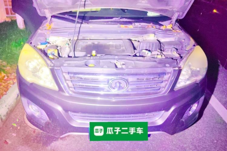 Used Haval H6 2011 Green Silence 2.0T Manual Two-Wheel Drive Elite Model Engine Bay