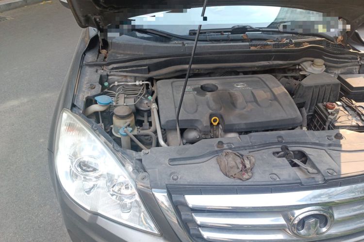 Used Haval H6 2011 Green Silence 2.0T Manual Two-Wheel Drive Elite Model Engine Bay Right
