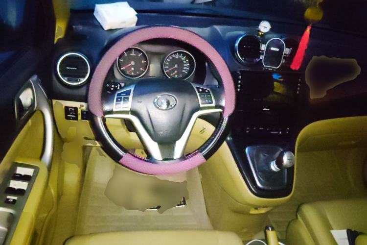 Used Haval H6 2011 Green Silence 2.0T Manual Two-Wheel Drive Elite Model Steering Wheel