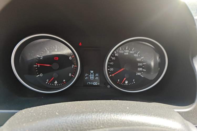 Used Haval H6 2011 2.0L Manual Two-Wheel Drive Elite Version Instrument Cluster