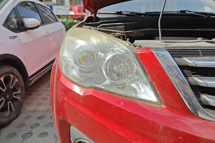 Used Haval H6 2011 2.0L Manual Two-Wheel Drive Elite Version Right Front Headlight