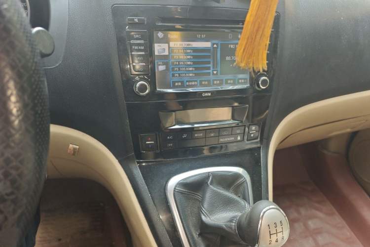 Used Haval H6 2011 2.0L Manual Two-Wheel Drive Elite Version Audio And AC Panel