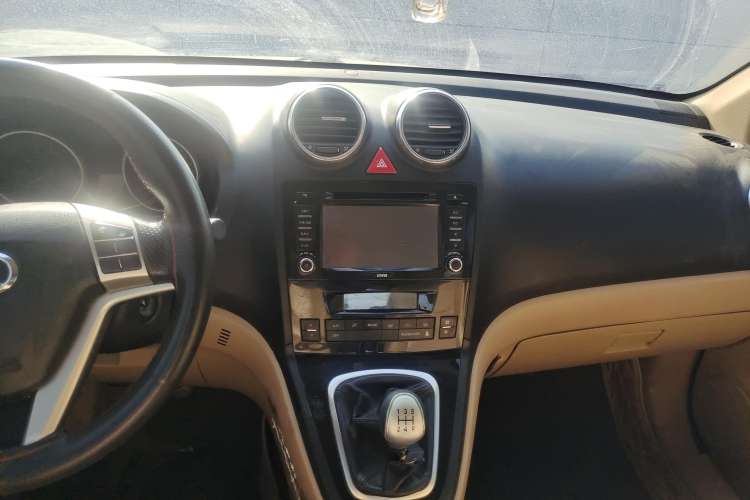 Used Haval H6 2011 2.0L Manual Two-Wheel Drive Elite Version Audio And AC Panel