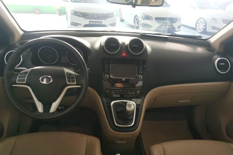 Used Haval H6 2011 2.0L Manual Two-Wheel Drive Elite Version Center Console