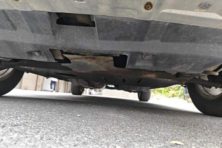 Used Haval H6 2011 2.0L Manual Two-Wheel Drive Elite Version Chassis Front