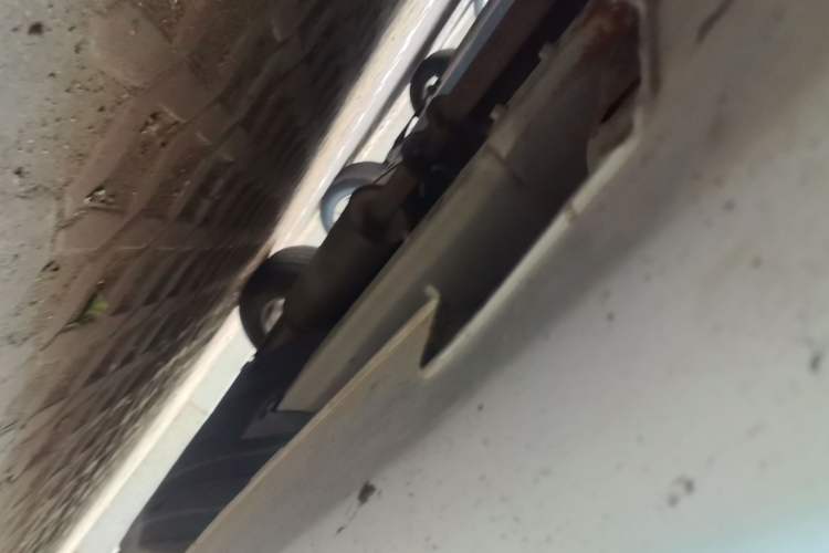 Used Haval H6 2011 2.0L Manual Two-Wheel Drive Elite Version Chassis Front Left