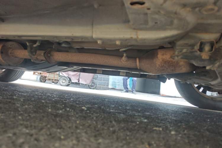 Used Haval H6 2011 2.0L Manual Two-Wheel Drive Elite Version Chassis Front Right