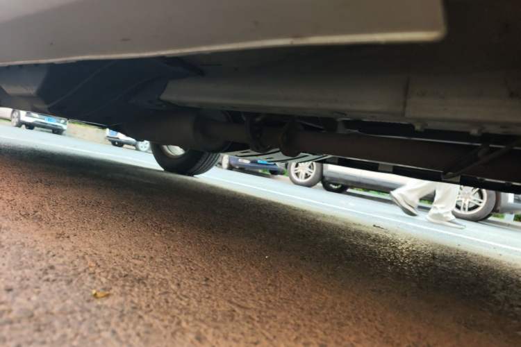 Used Haval H6 2011 2.0L Manual Two-Wheel Drive Urban Version Chassis Front Right