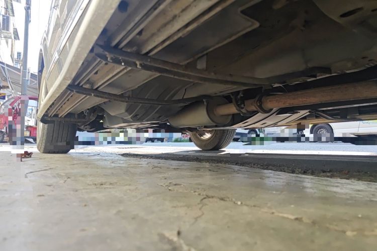 Used Haval H6 2011 2.0L Manual Two-Wheel Drive Elite Version Chassis Front Right