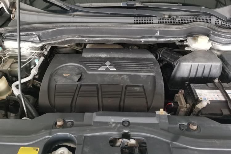 Used Haval H6 2011 2.0L Manual Two-Wheel Drive Elite Version Engine Bay