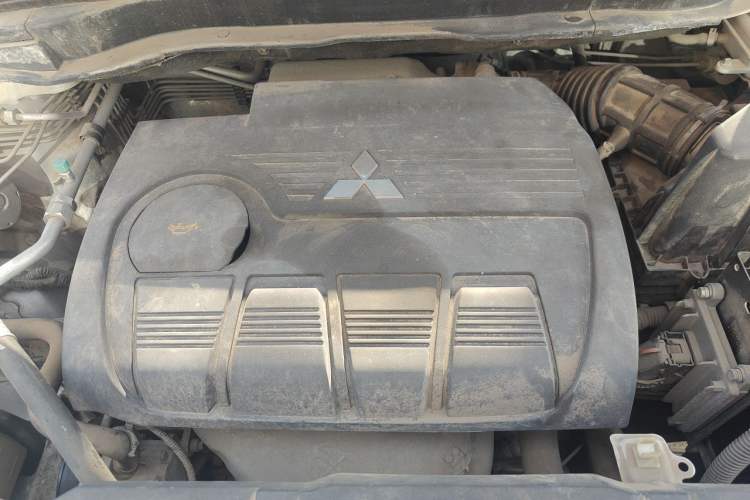 Used Haval H6 2011 2.0L Manual Two-Wheel Drive Elite Version Engine Bay