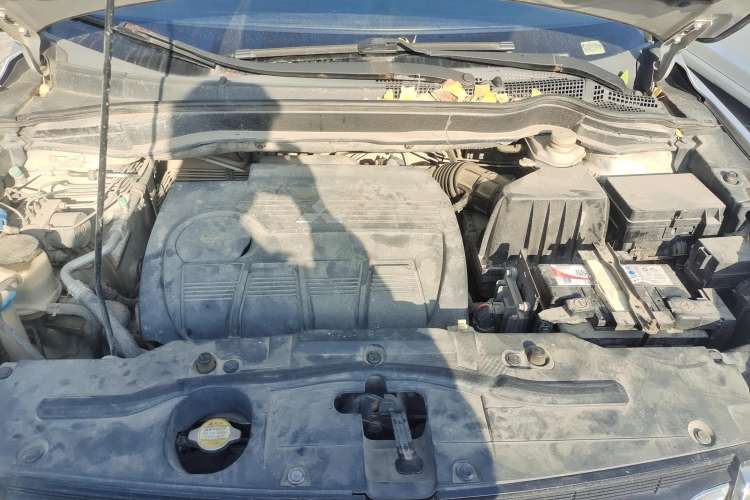 Used Haval H6 2011 2.0L Manual Two-Wheel Drive Elite Version Engine Bay