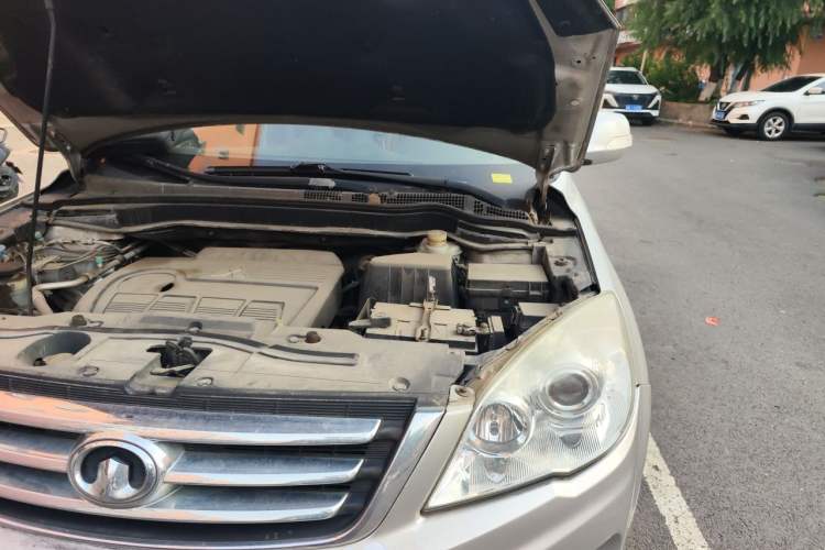 Used Haval H6 2011 2.0L Manual Two-Wheel Drive Urban Version Engine Bay Left