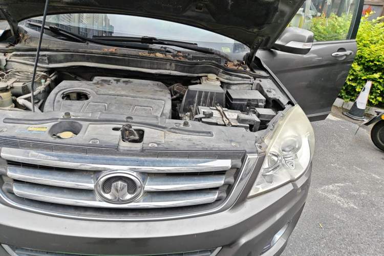 Used Haval H6 2011 2.0L Manual Two-Wheel Drive Elite Version Engine Bay Left