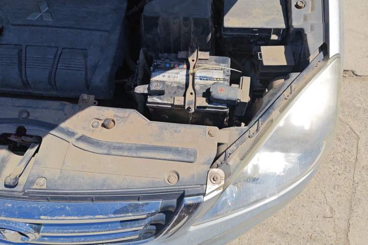 Used Haval H6 2011 2.0L Manual Two-Wheel Drive Elite Version Engine Bay Left