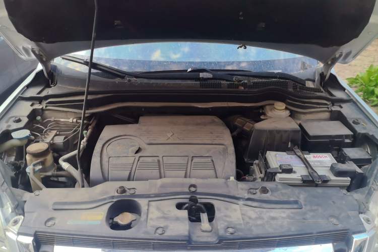Used Haval H6 2011 2.0L Manual Two-Wheel Drive Elite Version Engine Bay
