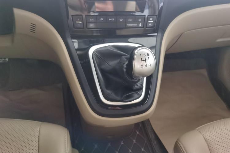 Used Haval H6 2011 2.0L Manual Two-Wheel Drive Elite Version Gear Lever